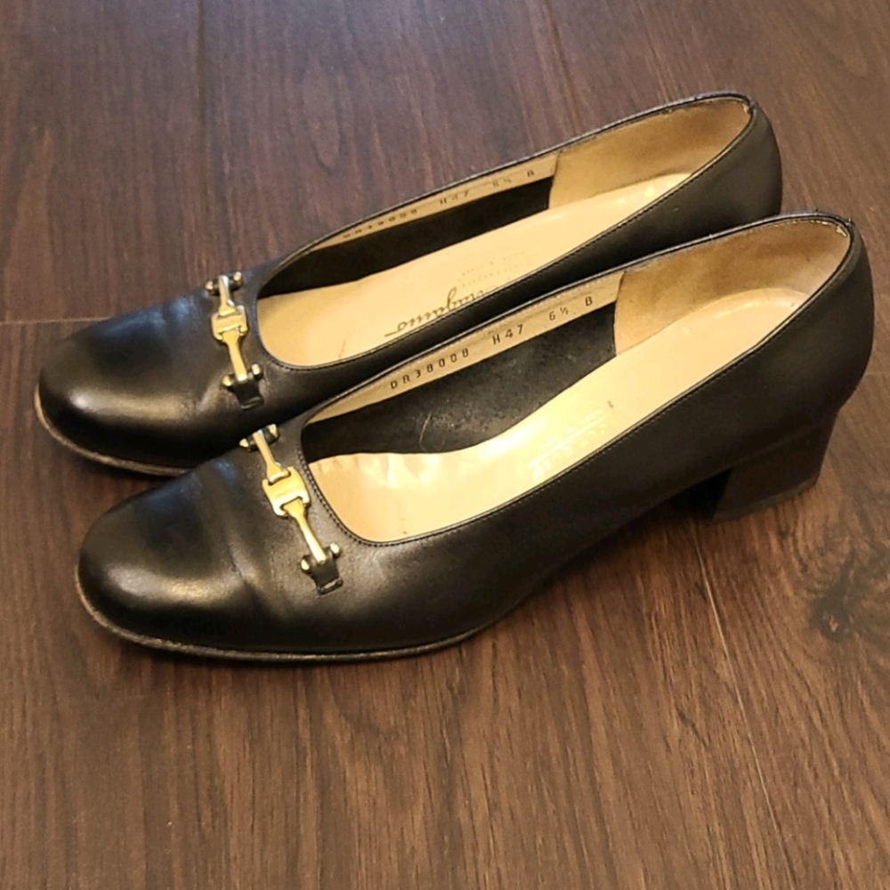 Ferragamo heeled loafer